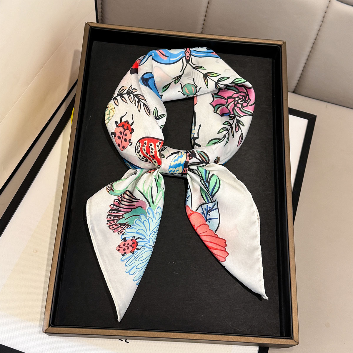 Новые шелковые квадратные плат – обзор и цена Ascot Neck Scarf
