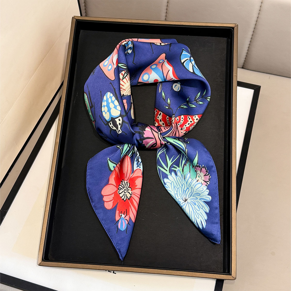 Новые шелковые квадратные плат – обзор и цена Ascot Neck Scarf